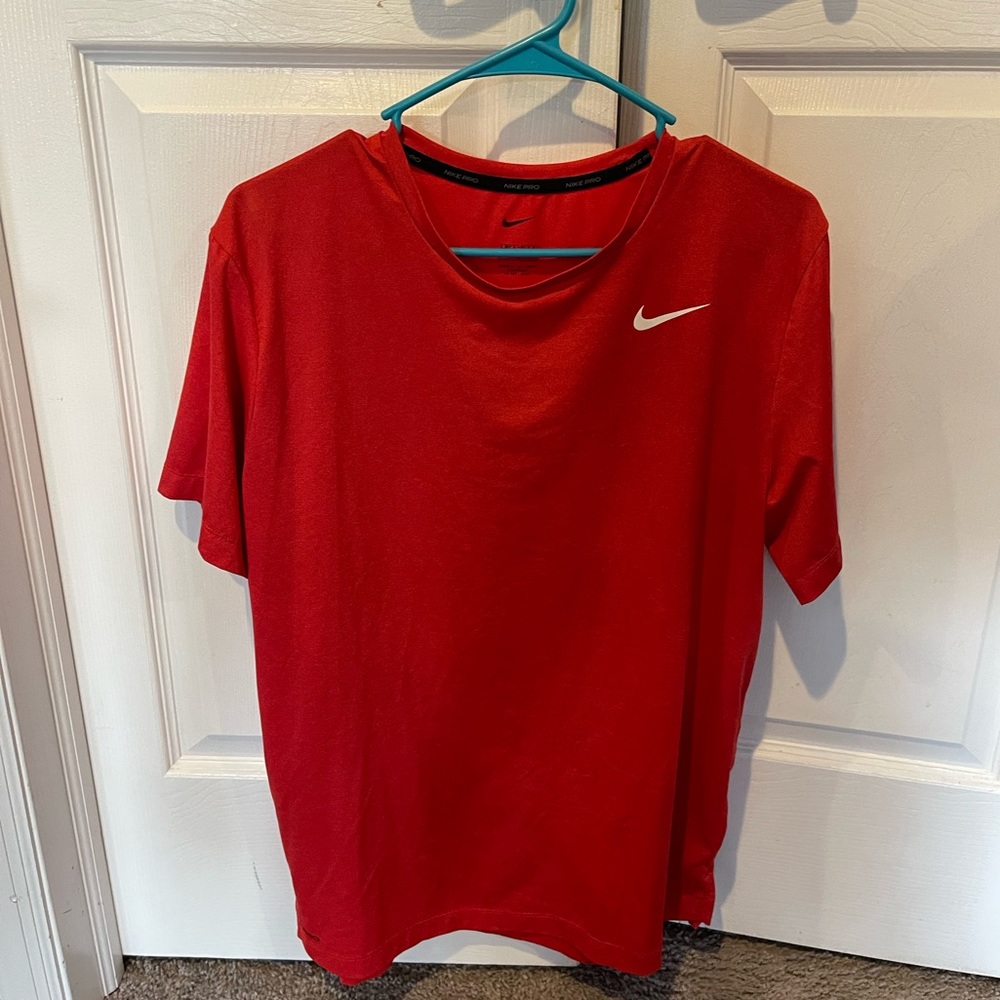 Nike dri fit, red tee. Size: M